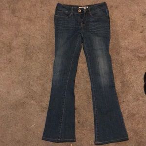 Bell bottom jeans 👖